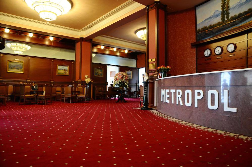 Metropol Hotel เยเรวาน ภายนอก รูปภาพ